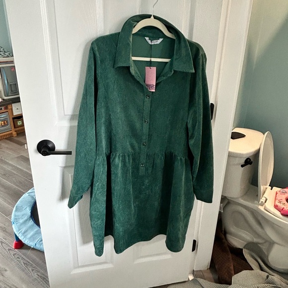 Smash and Tess corduroy dress NWT - Picture 3 of 3